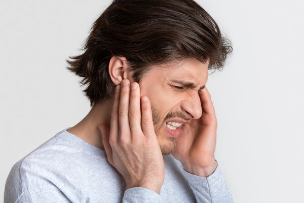 Ù tai gây nhiều ảnh hưởng tiêu cực cho sức khỏe